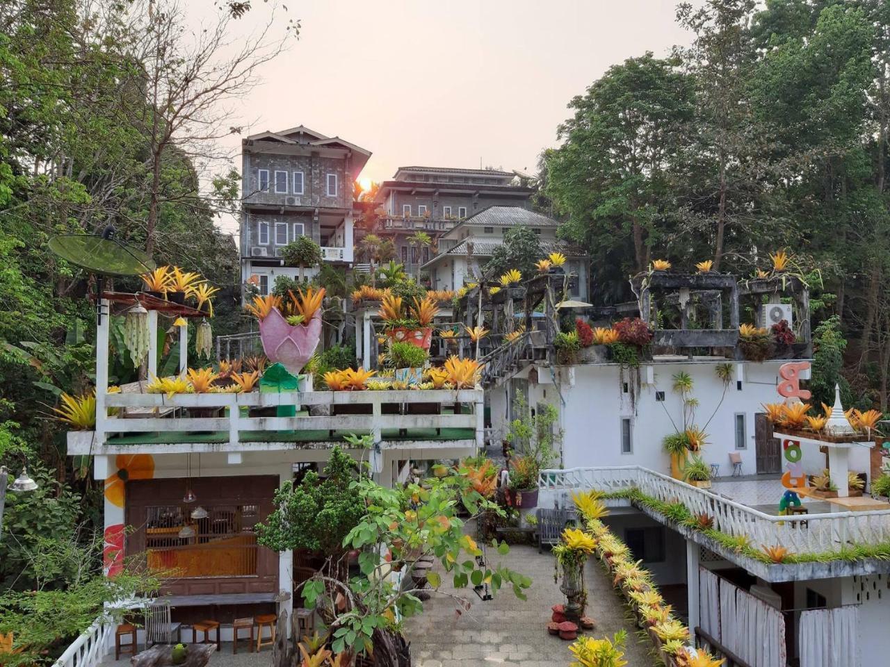 Banthorphan Resort Sangkhla Buri Luaran gambar